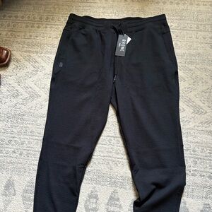 Men’s Rhone joggers XL NWT